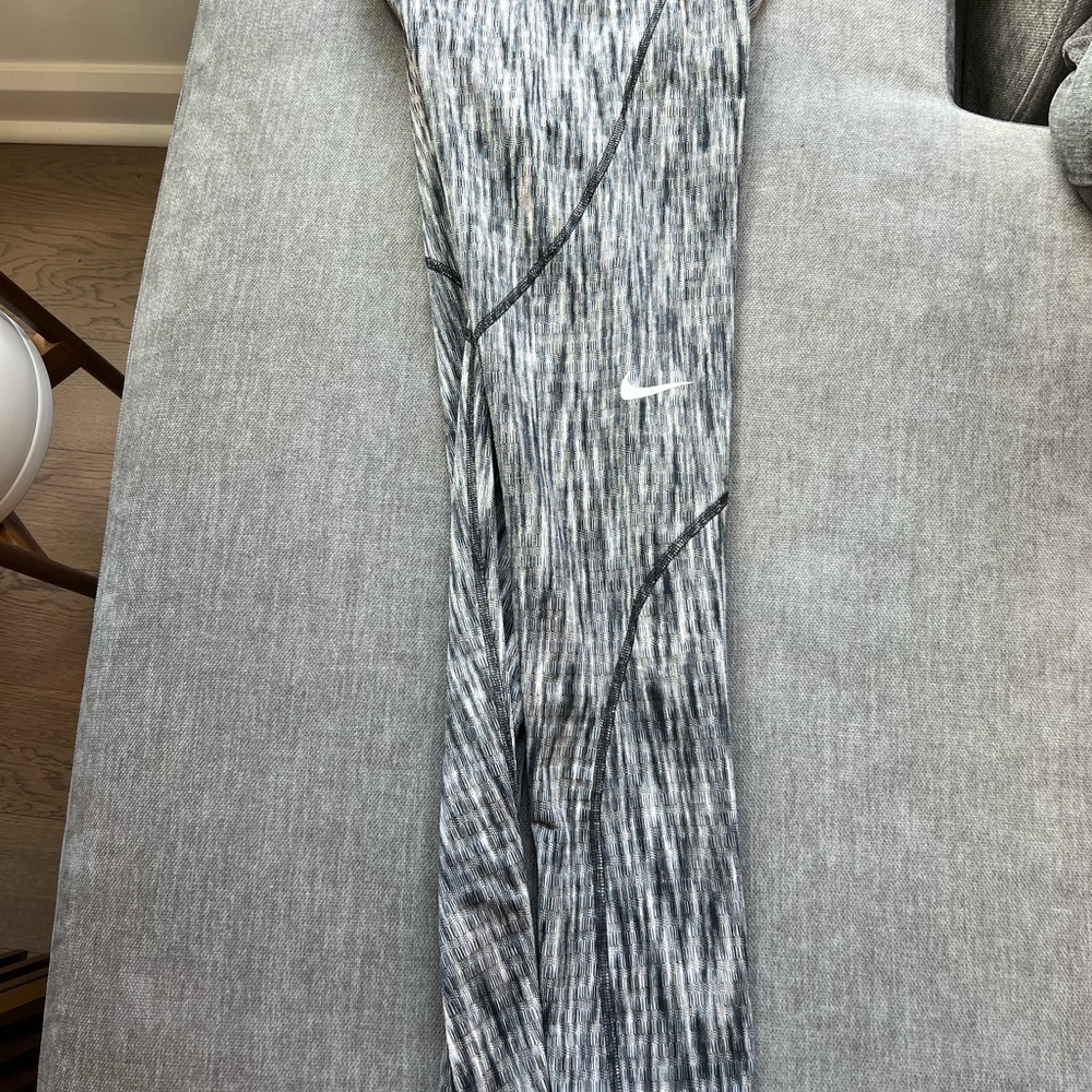 Nike Pro Hyper Warm gray space dye leggings